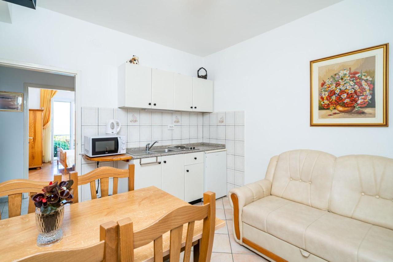 Apartments Nikolina Lumbarda Exterior photo